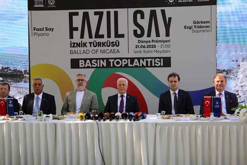 Fazıl Say’dan İznik’e özel türkü
