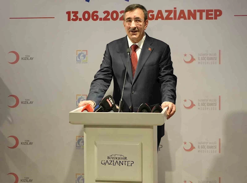 Cevdet Yılmaz, ülkesine dönen Suriyeli göçmenlerin sayısını açıkladı