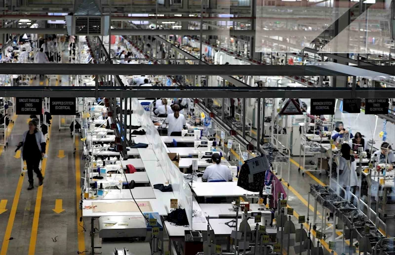 Sanayi üretimi yıllık yüzde 3,3 arttı
