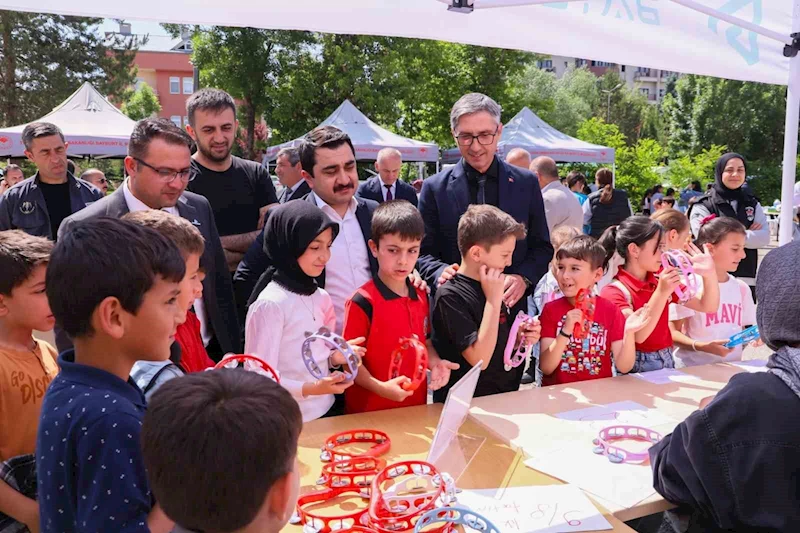 Bayburt’ta 2 gün sürecek ’Bilimin Işığında Bayburt Bilim Şenliği’ başladı

