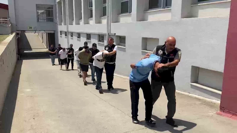 Adana’da torbacı operasyonu: 5 tutuklama
