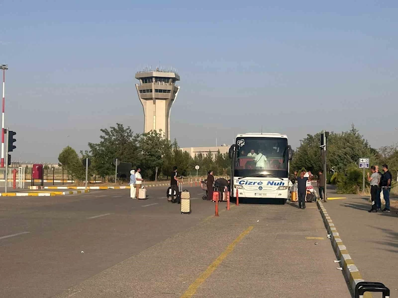 İsrail’in İran’a saldırısı hava ulaşımını etkiledi, Irak’a giden uçaklar Şırnak’a indi
