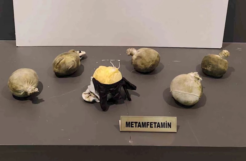 Samsun’da bir araçta 1 kilo metamfetamin ele geçirildi: 3 gözaltı

