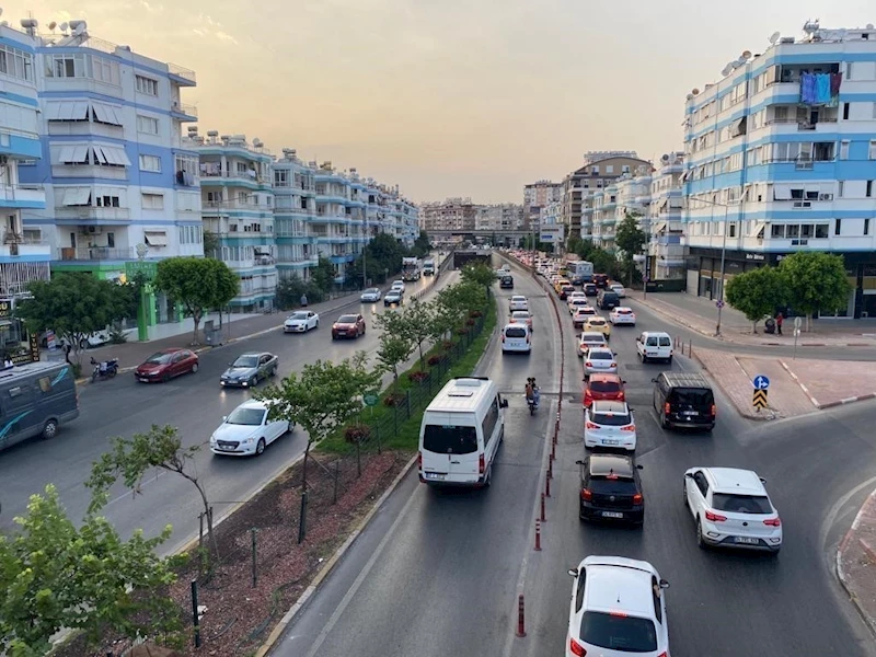 Antalya’da araç sayısı 1 milyon 613 bini aştı
