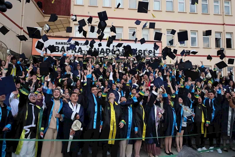 Bafra Anadolu Lisesi’nde coşkulu mezuniyet töreni
