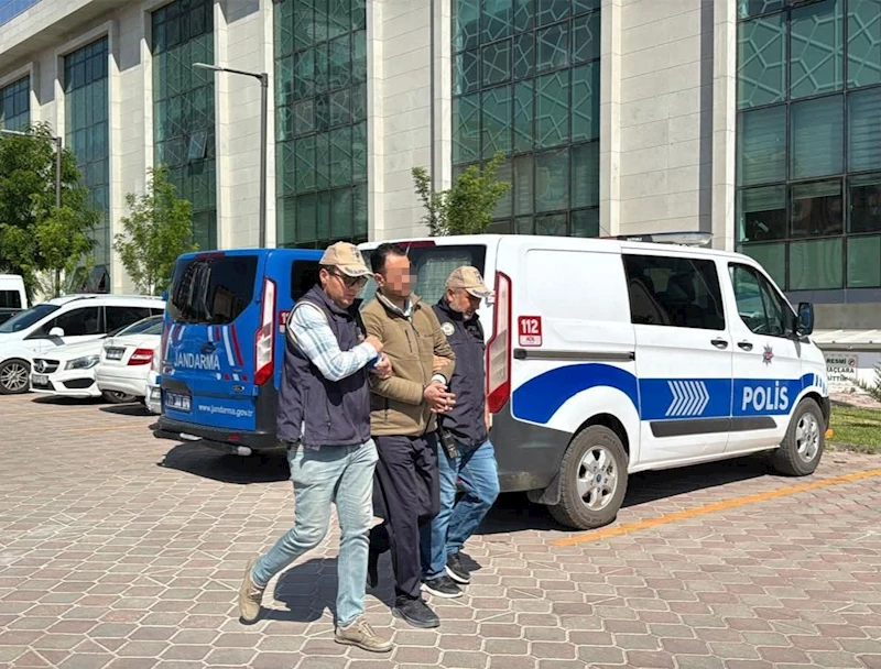 Kırıkkale’de FETÖ’nin il sorumlu yardımcısı teslim oldu
