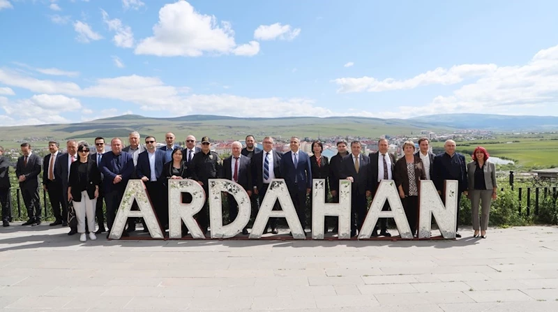 Başkan Demir, Gürcistan heyeti ile bir araya geldi
