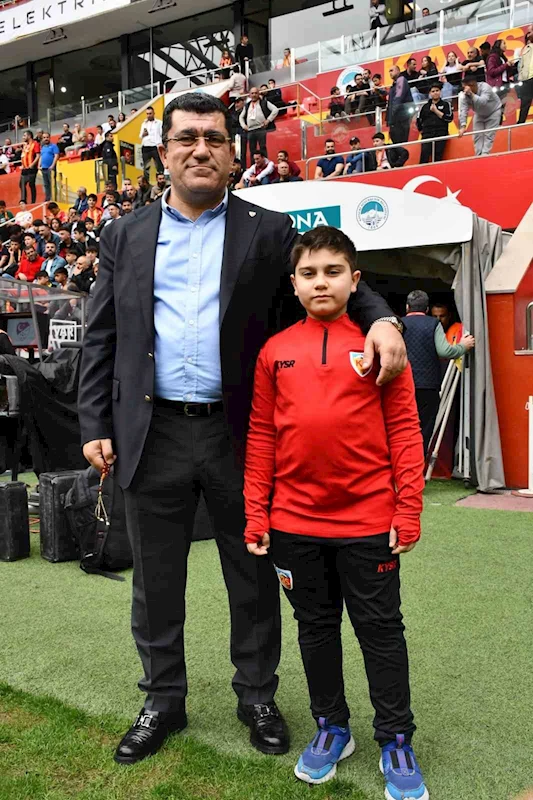 Kayserispor’da gündem transfer
