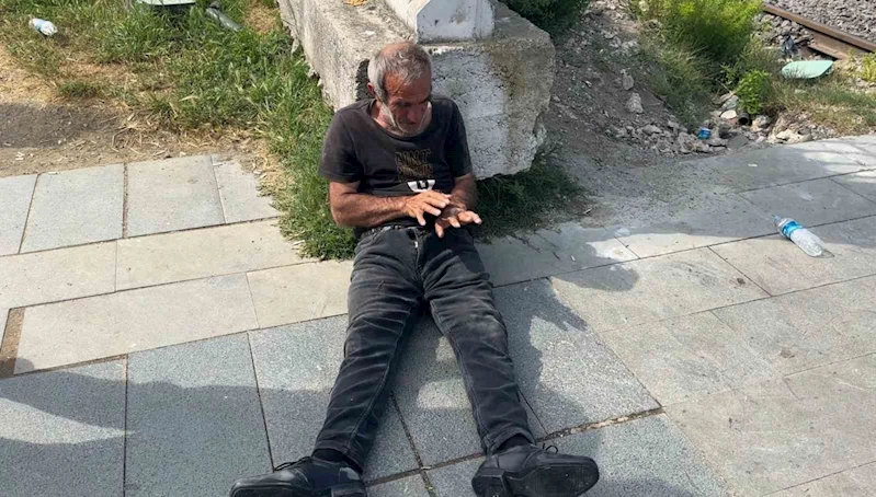 Samsun’da darbedildiğini iddia eden yaşlı adam hastaneye kaldırıldı
