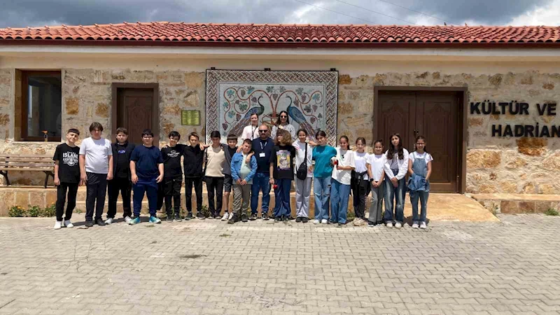 Bilim merkezi öğrencileri Hadrianopolis’i gezdi
