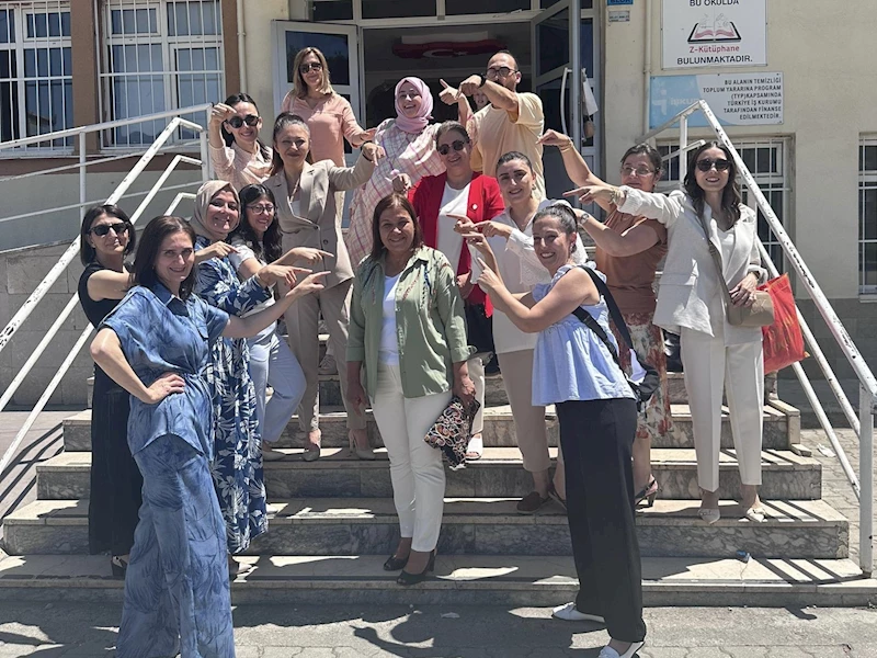 42 yıllık öğretmene duygulandıran veda: 