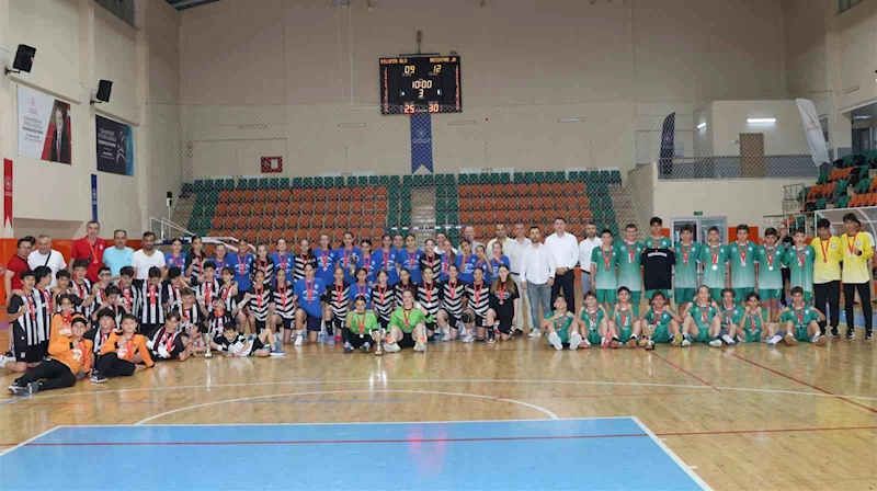 Aydın’da Minikler Kız-Erkek Hentbol Türkiye Şampiyonası tamamlandı
