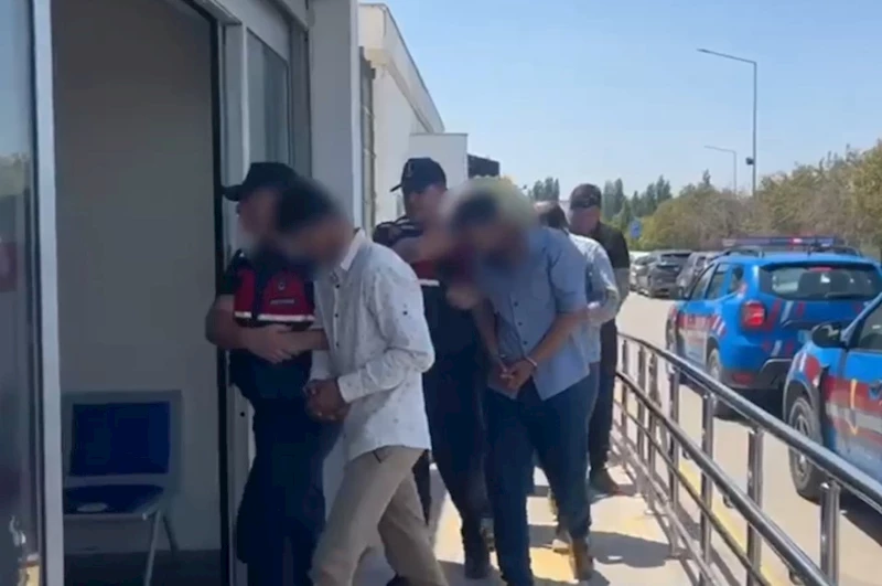 Adana’daki orman yangınlarını çıkaran 7 şüpheli tutuklandı
