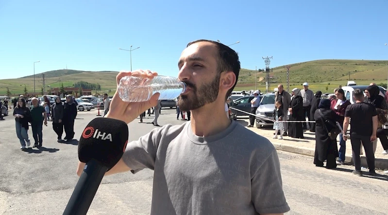 4 kere sınava girdi kazanamadı beşinci denemesine okunmuş suyla geldi: 