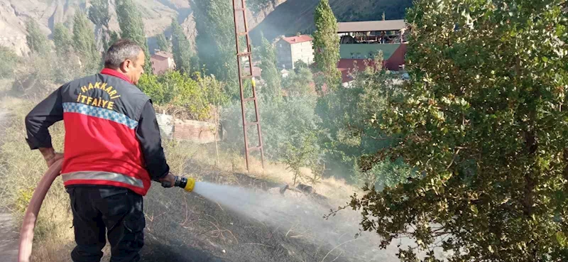 Hakkari itfaiyesinden yangın mesaisi
