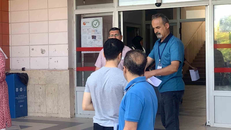 Karaman’da YKS’nin ikinci oturumu AYT başladı
