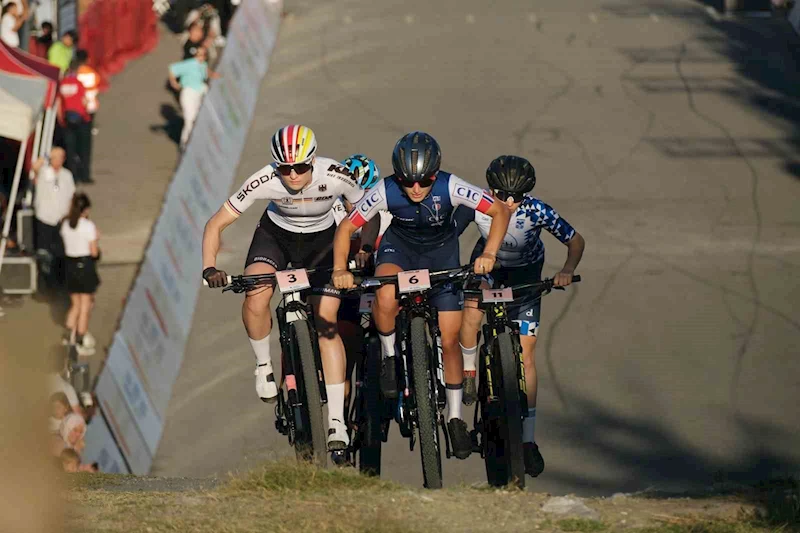 UCI Dağ Bisikleti Eliminatör Dünya Şampiyonası Sakarya’da düzenlendi

