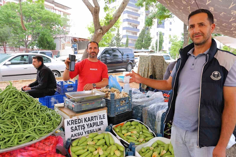Pazarda kolay ödeme dönemi: İster kartla ister karekodla ödeme

