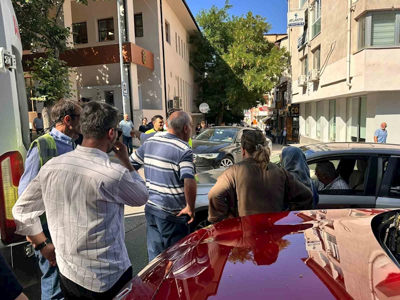 Bilecik’te otomobil çarptığı yaya yaralandı
