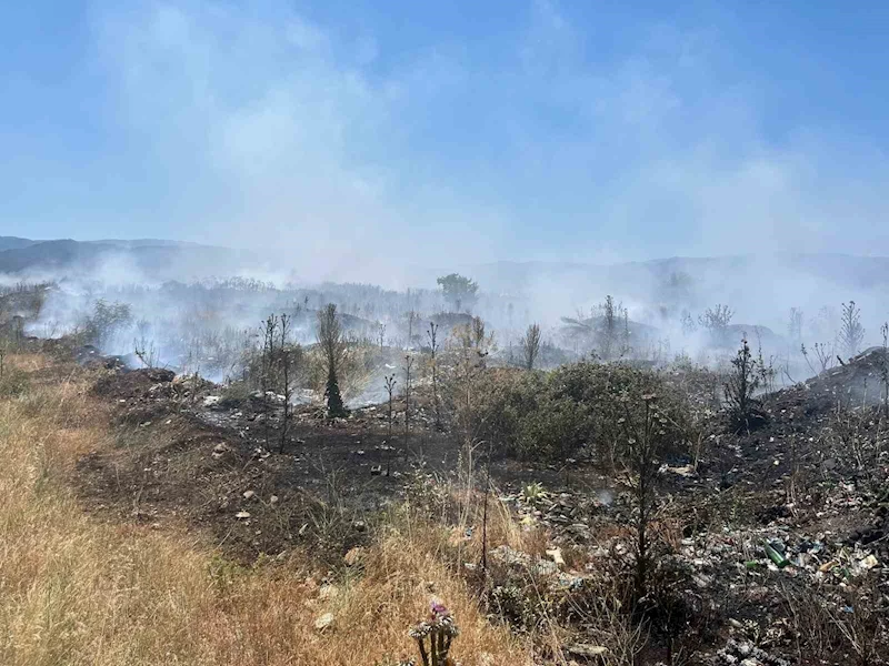 Çanakkale’de çöplük yangını söndürüldü
