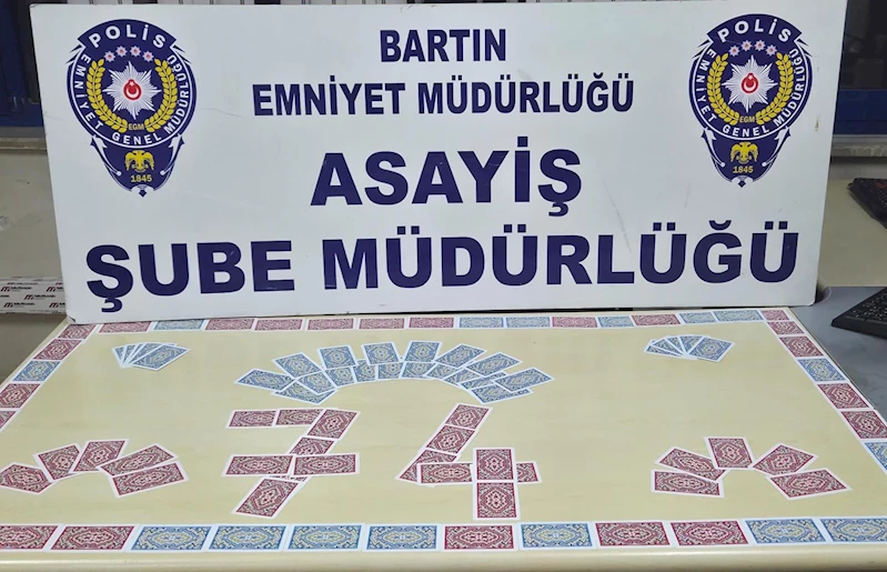Bartın’da kumar oynayan 4 kişiye 36 bin 988 TL ceza

