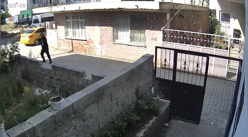 Gasp ettikleri taksiyle gittikleri adrese kurşun yağdırdılar
