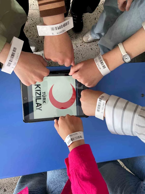 Üniversite öğrencilerinden Türk Kızılayı’na örnek olacak destek
