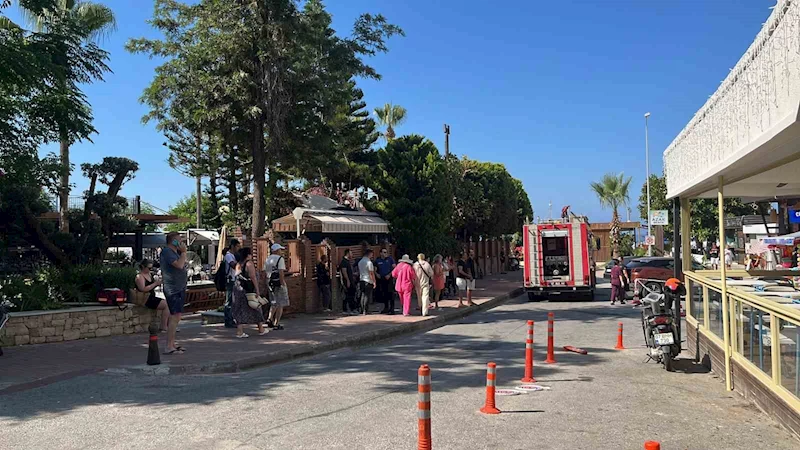Alanya’da otelin kazan dairesindeki yangın korkuttu

