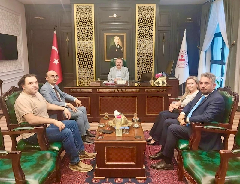 Edremit MYO yönetiminden Kaymakam Odabaş’a ziyaret
