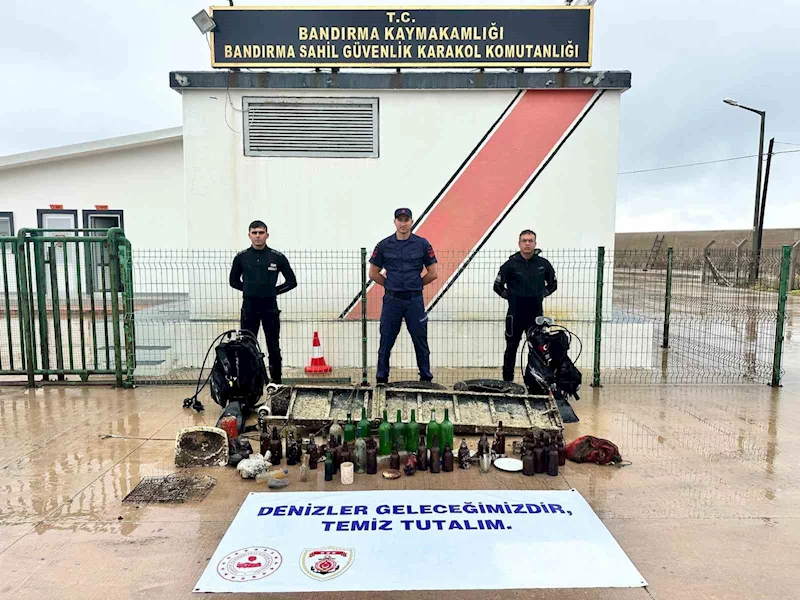 Sahil Güvenlik ekiplerinden Çevre Günü’ne özel deniz temizliği
