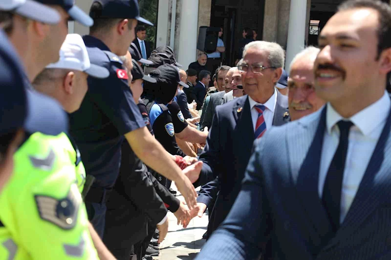 Bolu’da protokol bayramlaştı
