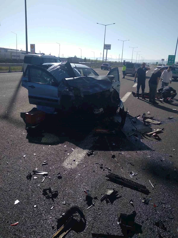 Bayram yolunda feci kaza: 1 ölü, 6 yaralı
