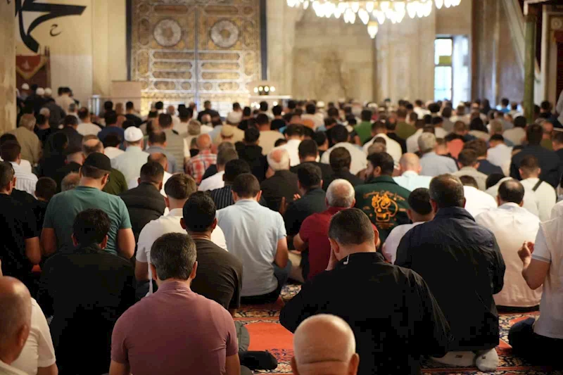 Edirne’de Kurban Bayramı namazı coşkusu
