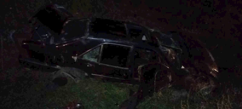 Şarampole devrilen Mercedes kağıt gibi ezildi
