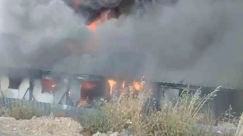 Bodrum’da işçilerin kaldığı konteynerlerde yangın çıktı
