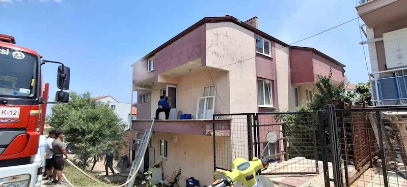 Bayram günü evleri yandı
