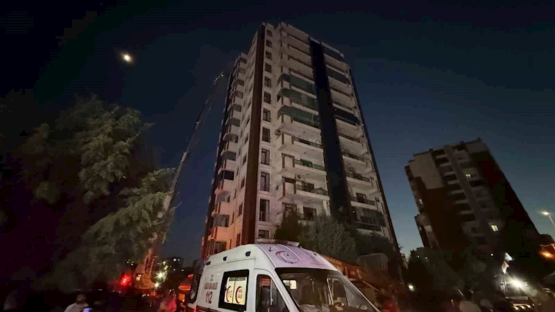 Diyarbakır’da 4 kişinin öldüğü yangına ilişkin 1’i yakalama, 2 gözaltı kararı
