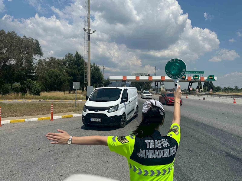 Jandarma sakız paketi içinde uyuşturucu ele geçirdi
