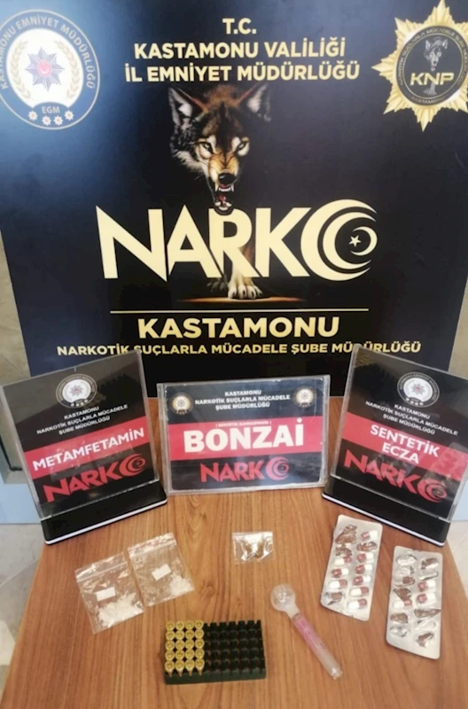 Kastamonu’da uyuşturucu etkisi altında araç kullanan sürücü gözaltına alındı
