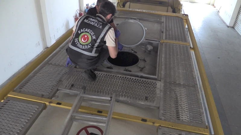 Kapıkule’de boş tankerden 10 bine yakın kaçak elektronik sigara çıktı

