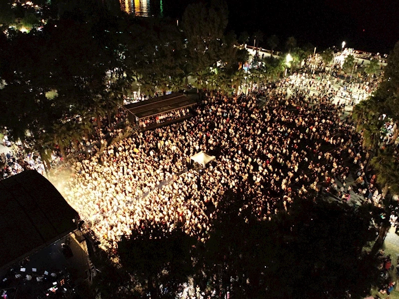 33. Uluslararası Akçaabat Müzik ve Halk Oyunları Festivali coşkuyla sona erdi
