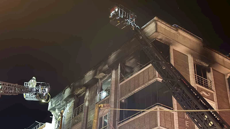Gaziosmanpaşa’da 6 katlı binada çıkan yangın paniğe neden oldu

