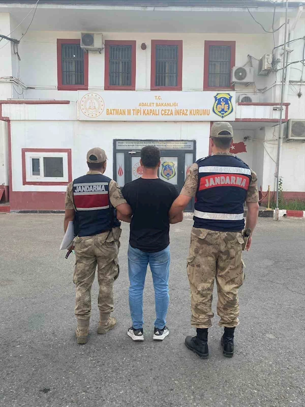 Batman’da 16 yıl kesinleşmiş hapis cezası bulunan zanlı yakalandı
