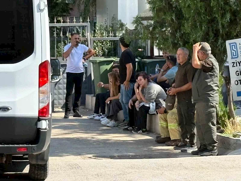Adli Tıp önünde ailelerin acı bekleyişi sürüyor
