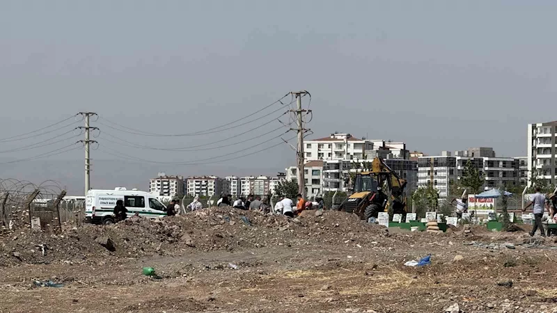 Diyarbakır’da 19 yaşındaki kadın silahlı saldırıda hayatını kaybetti
