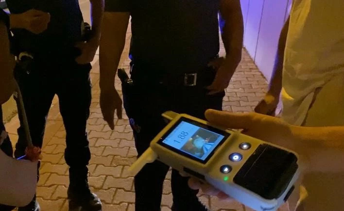 Polis olacağını söyledi, alkollü araç sürmekten ehliyetine 2. kez el konuldu
