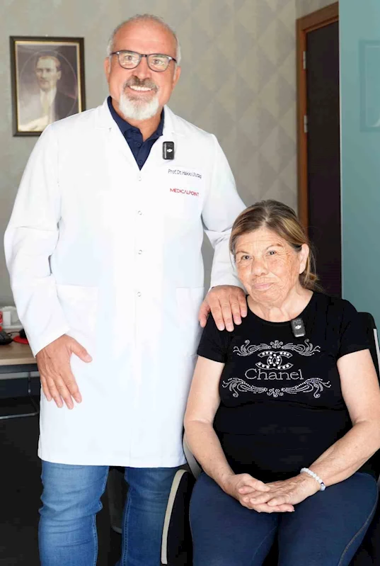 Mide şikayetiyle geldi, akciğer kanserinden kurtuldu
