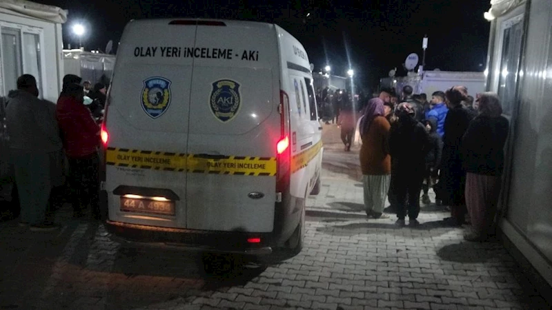 Husumetlilerin silahlı kavgası kanlı bitti: 1 yaralı
