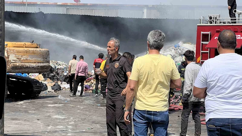 Konya’da fabrikada teneke sürtünmesi yangına neden oldu
