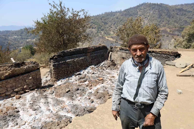 Orman yangınında evi yanan vatandaş: 